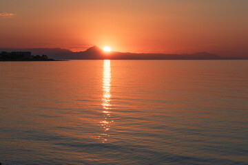 photographs of beautiful sunrises at the sea