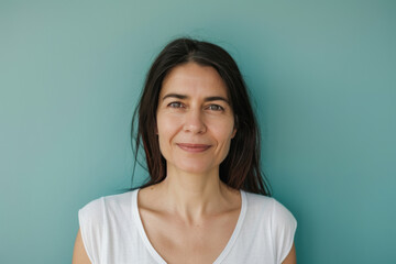 Fototapeta premium A close up portrait of a woman with a subtle smile