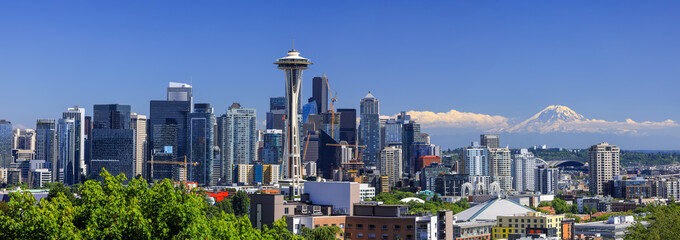 Super panoramic view of Downtown Seattle, ranked 15th largest city in USA.