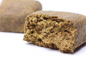 Obraz premium Hashish isolated on white background