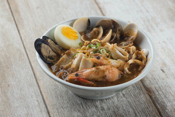 Seafood Noodles