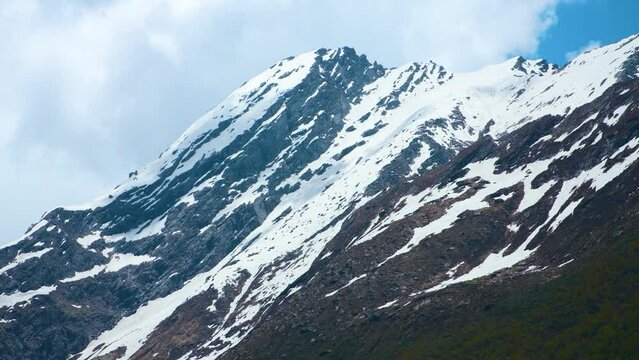 snow capped mountains peaks extrem zoom out beatiful landscape Nature Uttarakhand india