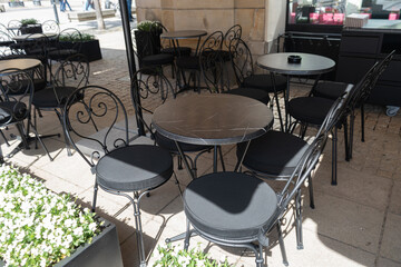 Street Restaurant Table, Empty Cafe Tables, Bistro Seat, Bar Terrace, Outdoor Restaurants, Cafeteria