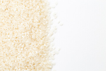 白背景に白米