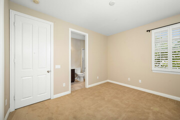 Neat and organized empty room ready for use