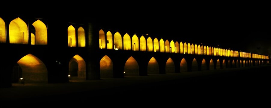 Si-o-se-pol Bridge, Isfahan, Iran