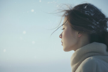 女, 女性, 横顔, 切ない, 悲しみ, 考える, 見つめる女性, 考える女性, 雪, 冬, 雪原, woman, female, profile, sad, sadness, thinking, gazing woman, thinking woman, snow, winter, snowfield