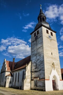 gommern, deutschland - sankt-trinitatis-kirche in der altstadt
