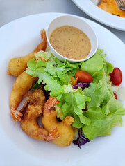 fried crispy shrimps with sauce