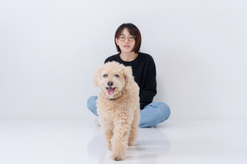 犬と女性
