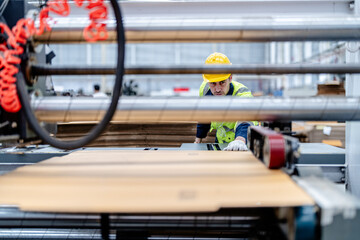 technician engineers checking the process on Heavy machine. mechanical engineering team production. Industry manufacturing. Worker holding tablet and folde. High technology production.
