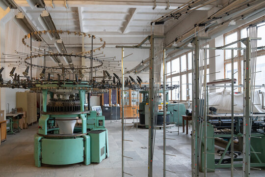 Circular Knitting Machines In Spacious Room