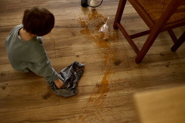 the child spilled the juice