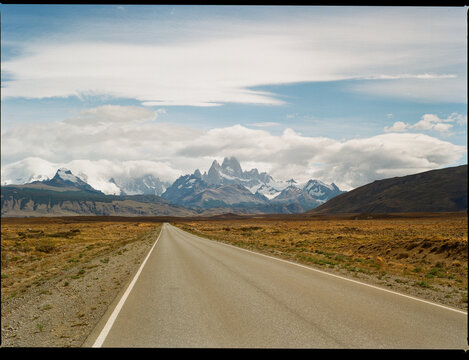 View Town Of El Chalt&eacute;n - Mountain Fitz Roy

