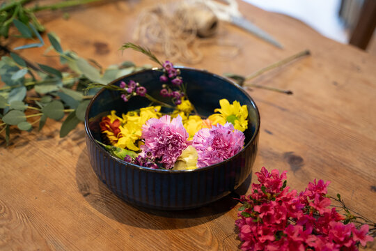 tye dye with flowers