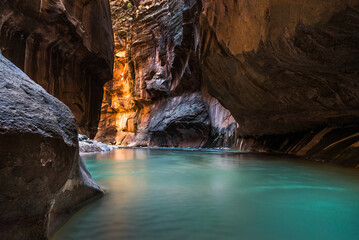 Colorful scenery in The Narrows
