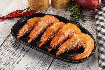 Gurmet king prawn in the bowl