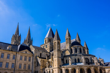 Fototapeta premium L'Abbaye-aux-Hommes et l'Abbatiale Saint-Étienne de Caen