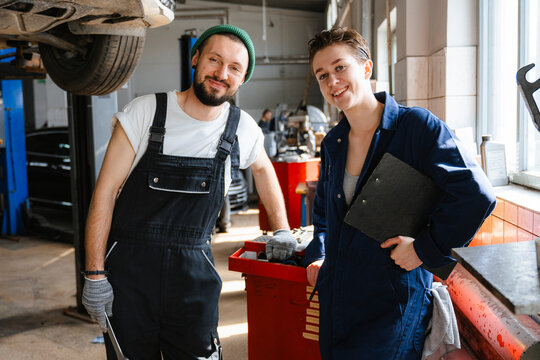 Portrait of mechanics in the garage