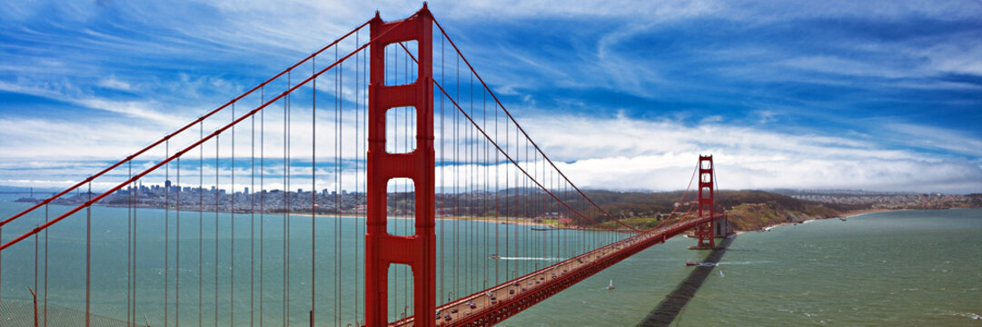 Blue skies over the golden gate bridge san francisco 