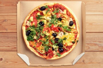 Pizza tasty italian dish with cheese and vegetables