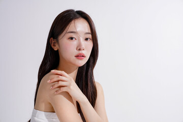 Fototapeta premium 美しい若いアジア女性のビューティー ポートレート