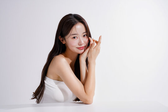 美しい若いアジア女性のビューティー ポートレート