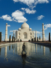Obraz premium Taj mahal mausoleum in the city of agra in the uttar pradesh province in India