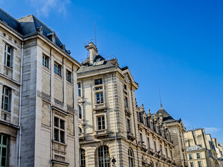 Obraz premium Antique building view in Paris city, France. 