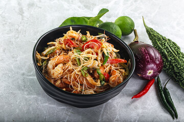Thai Spicy Vermicelli Salad with Prawns