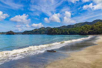 小笠原諸島・父島　扇浦海岸から望む風景
