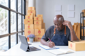 SME entrepreneur Small business entrepreneurs Online selling ideas, Happy American business owner...
