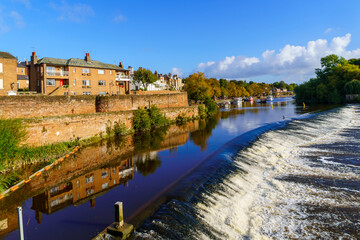 River Dee, and the old city walls, in Chester