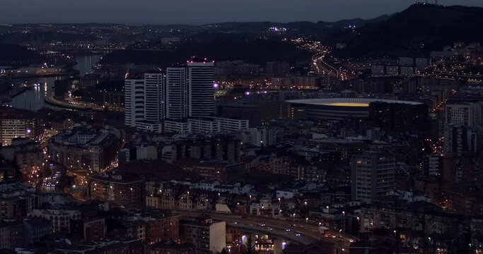Bilbao noche r&iacute;a, paneo. Pais Vasco