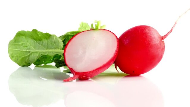 Radieschen - halbiert