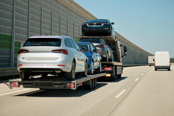 Utility Vehicle Truck Car Carrier International Dealership