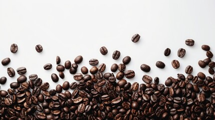 Obraz premium Coffee beans on a white background