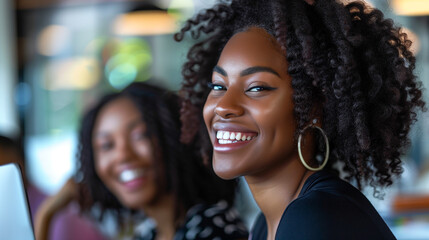 Obraz premium Young black women working in her office on the desktop