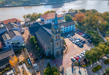 Obraz premium Urban environment of the northern Catholic Church at the Old Bund in Ningbo, Zhejiang Province, China