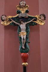 Blick in eine Historische Kirche im Zentrum der Stadt Bayreuth in Bayern	