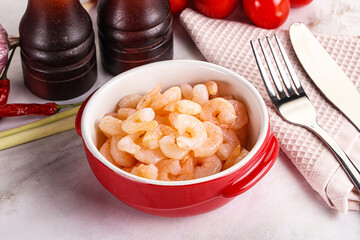 Cocktail prawns in the bowl