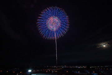 日本の夏花火