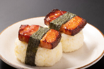 厚切りベーコンおにぎり