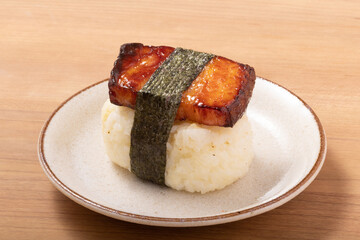 厚切りベーコンおにぎり