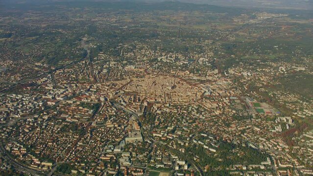 vue aerienne d'Aix en Provence en France