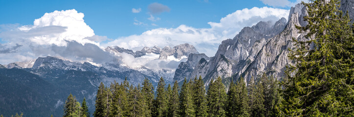 Obraz premium Salzkammergut, Österreich: Panorama des Dachsteins