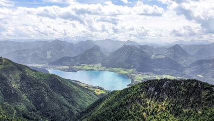 Salzkammergut, Österreich: Blick auf einen Teil des Wolfgangsee von oben