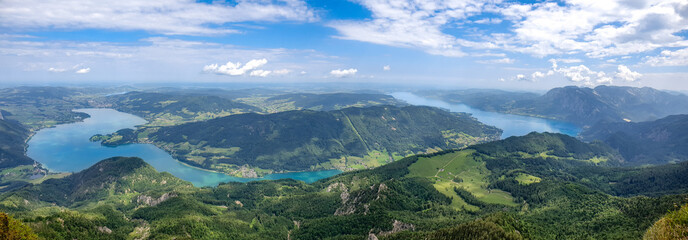 Salzkammergut, Österreich: Alpines Panorama von Attersee und Mondsee