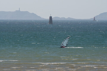 Pratique de sports nautiques en Bretagne