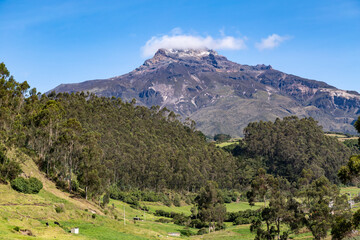 Ilinizas Volcano, Andean landscape